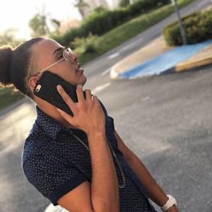 Meet your Posher, Yeronix